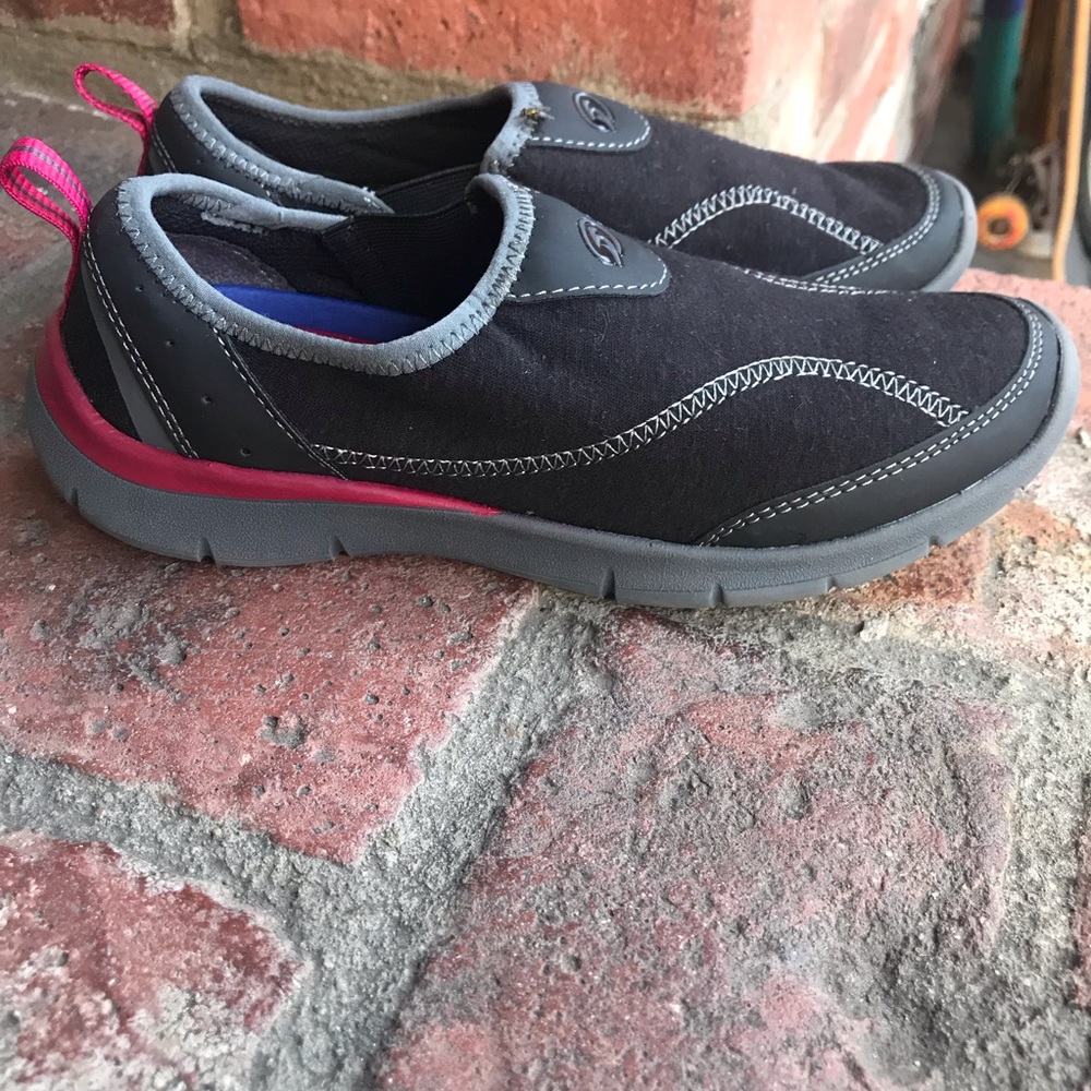 Shoes - Picture 2 of 3